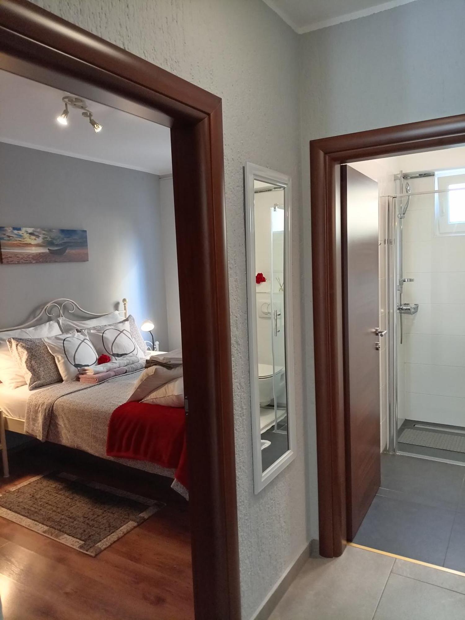 Apartments Sven-Marino Poreč Dış mekan fotoğraf