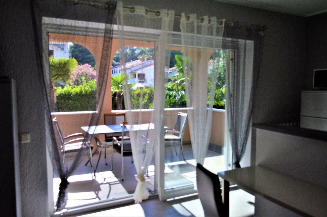 Apartments Sven-Marino Poreč Dış mekan fotoğraf